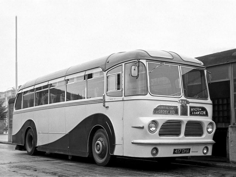  Leyland Royal Tiger PSU1/15 Harrington 1952 года  (фото 1 из 2)